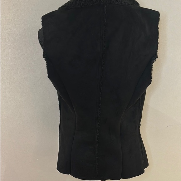 RW&CO. Black Tailored sleeveless Vest - Picture 6 of 9